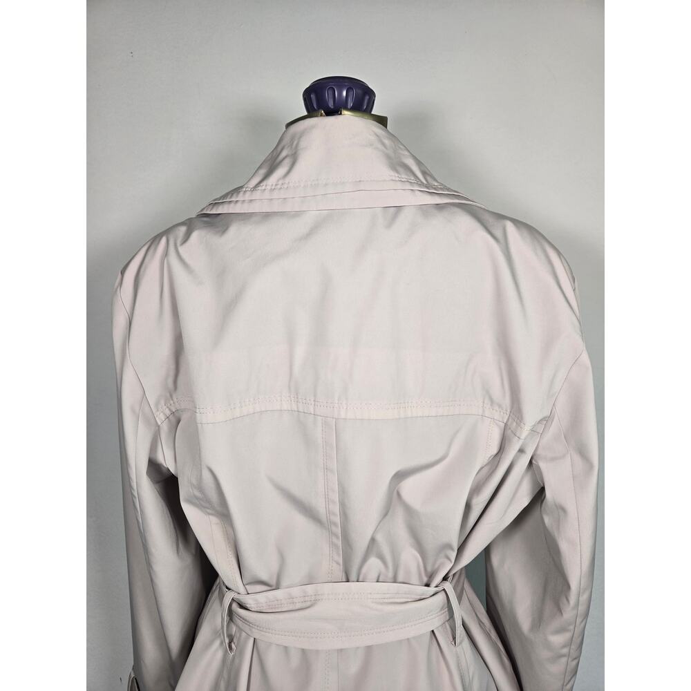 London Fog Women's Water Resistant Belted Cream Color Trench Coat. Size Medium - Picture 6 of 13